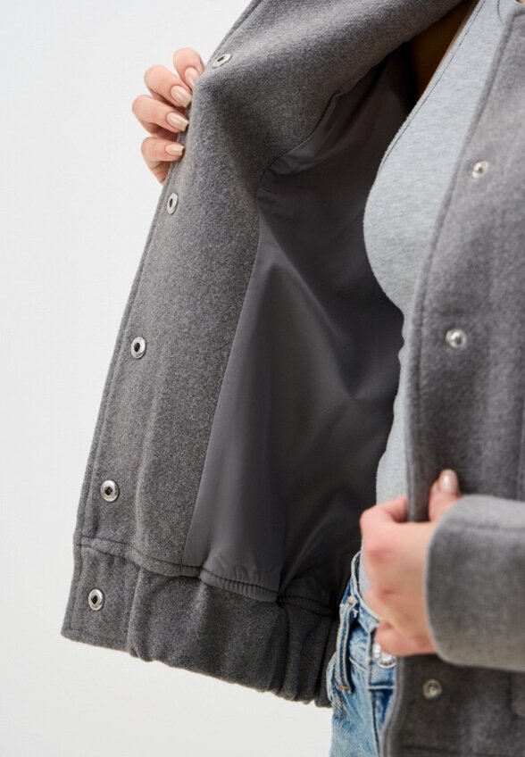 Бомбер Снежная Королева