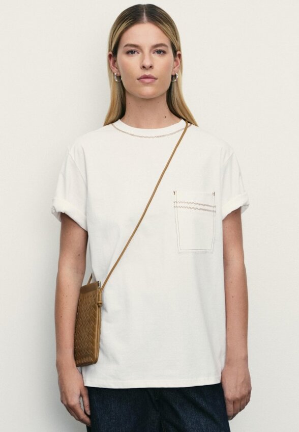 Футболка Zarina