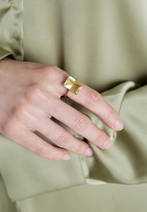 Кольцо Secrets