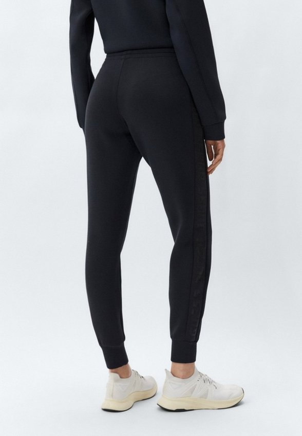 Брюки спортивные Guess