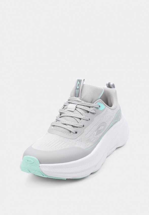 Кроссовки Kari