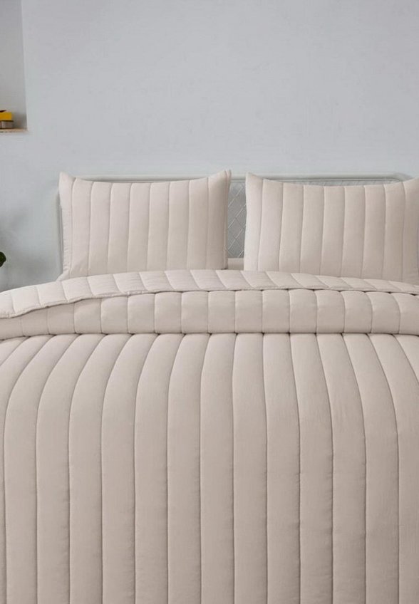 Комплект с покрывалом Sofi De Marko