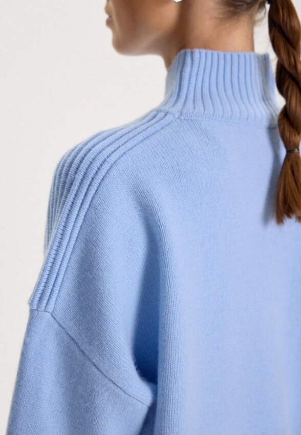 Свитер Nice One