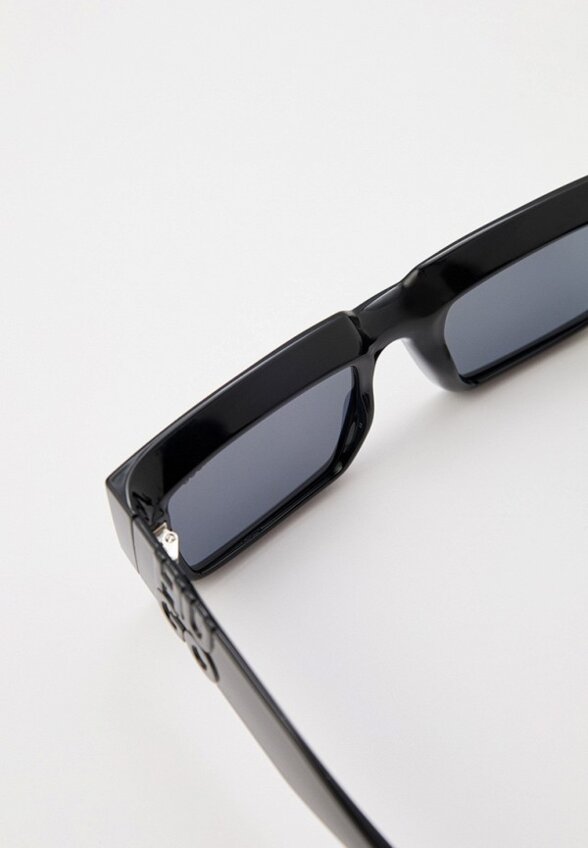 Очки солнцезащитные Hugo