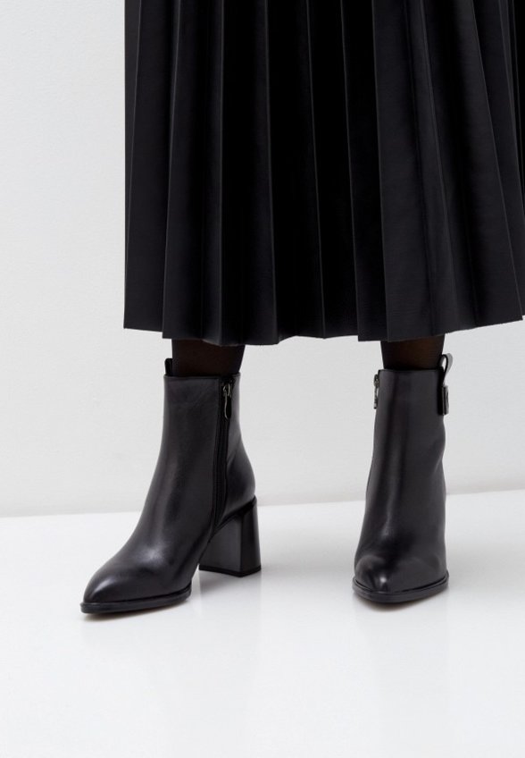 Ботильоны Arzoli