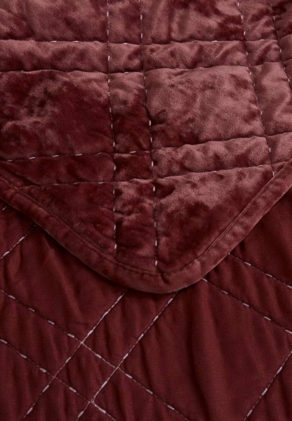 Комплект с покрывалом Sofi De Marko