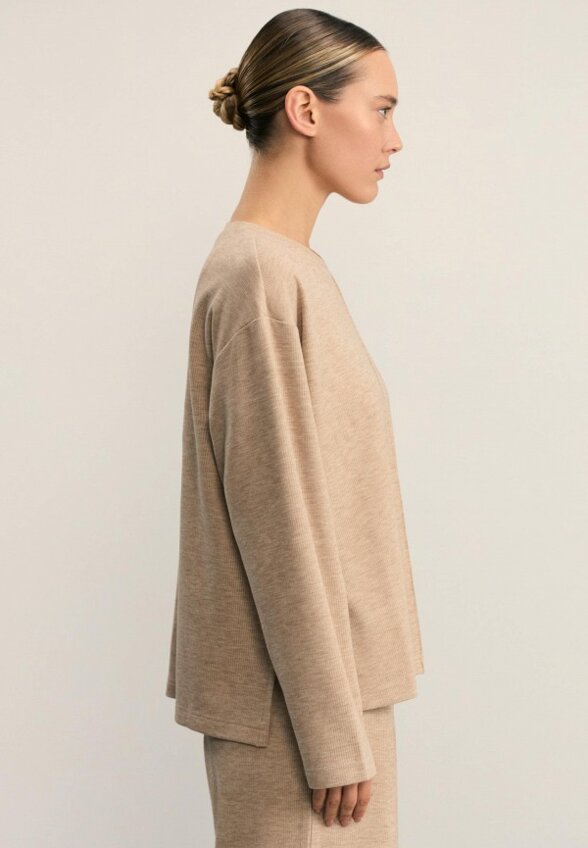 Лонгслив Zarina