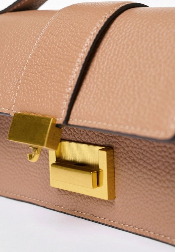 Сумка CNS Coined In Stone