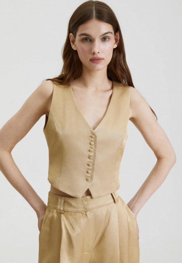 Жилет All We Need