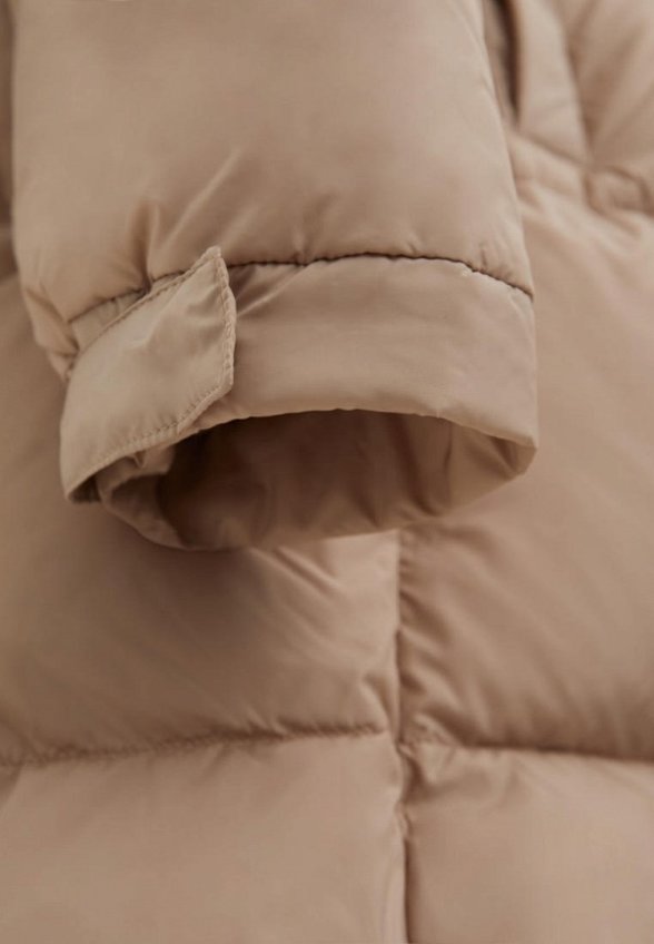 Пуховик Finn Flare