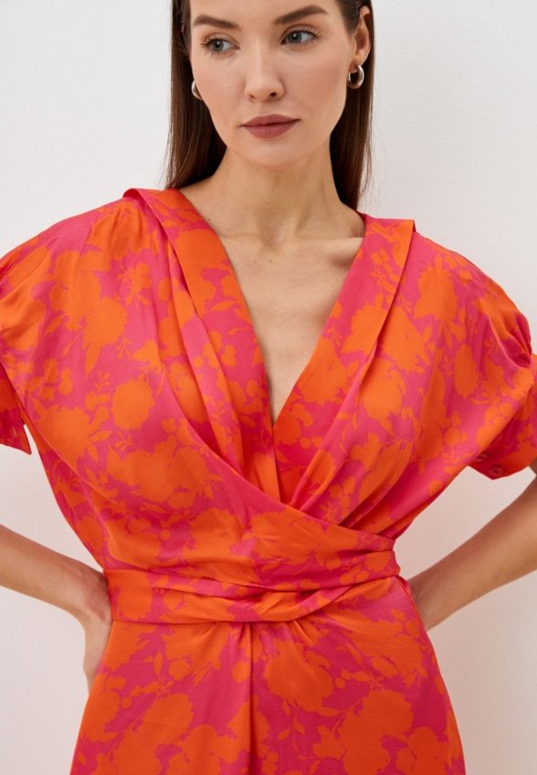 Платье Loriata