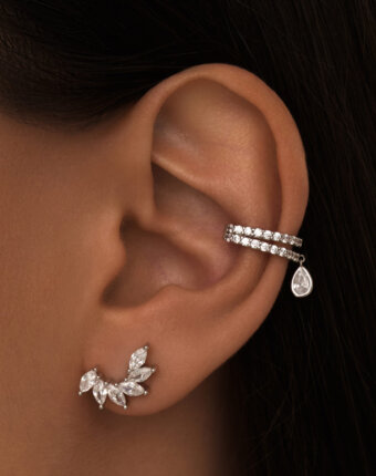 Серебряные серьги-гвоздики с фианитами в огранке маркиз MIE женщинам