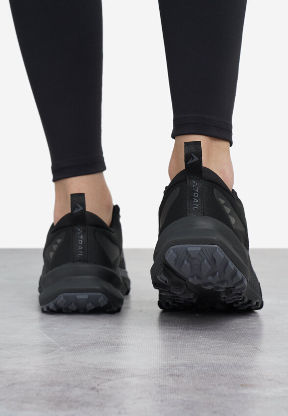 Кроссовки женские Demix Spectre Enrblast Trail 2, Черный