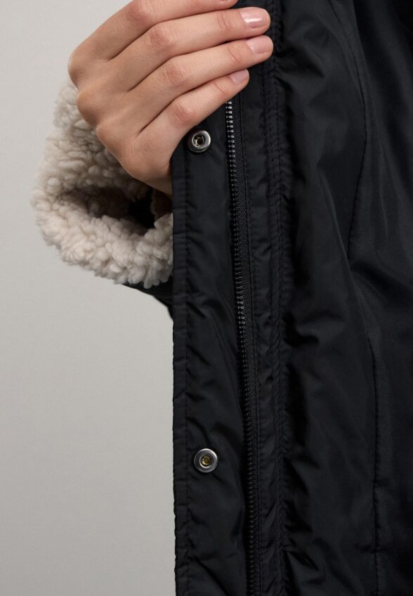 Пуховик Zarina