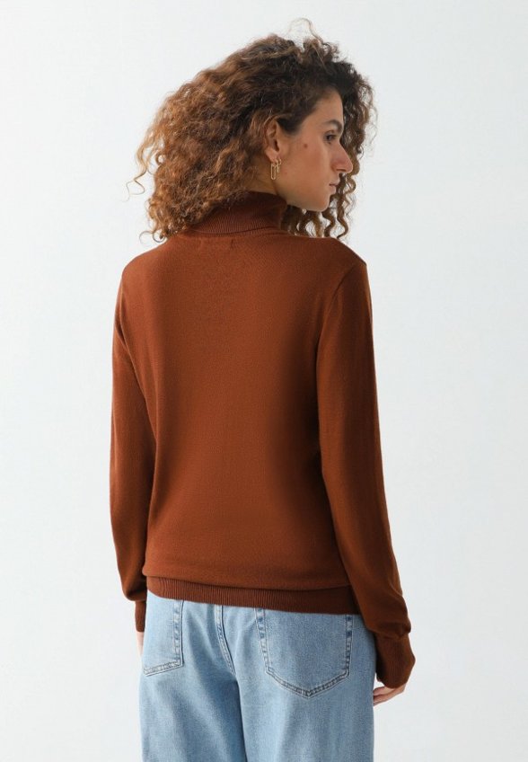 Водолазка Lilly Bennet