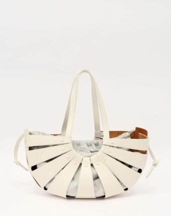Bottega Veneta Shell женщинам