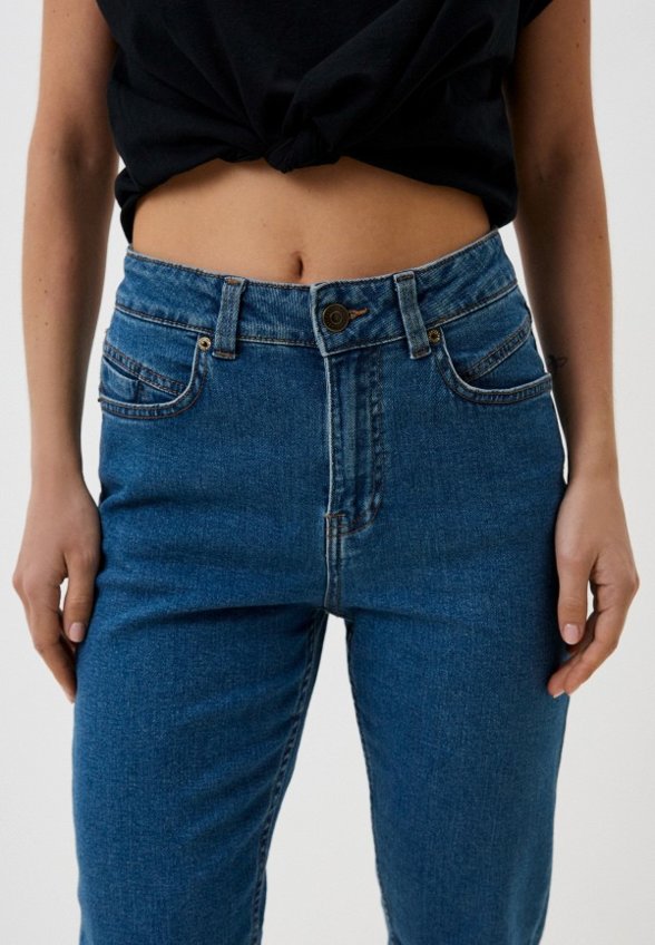 Джинсы Terranova