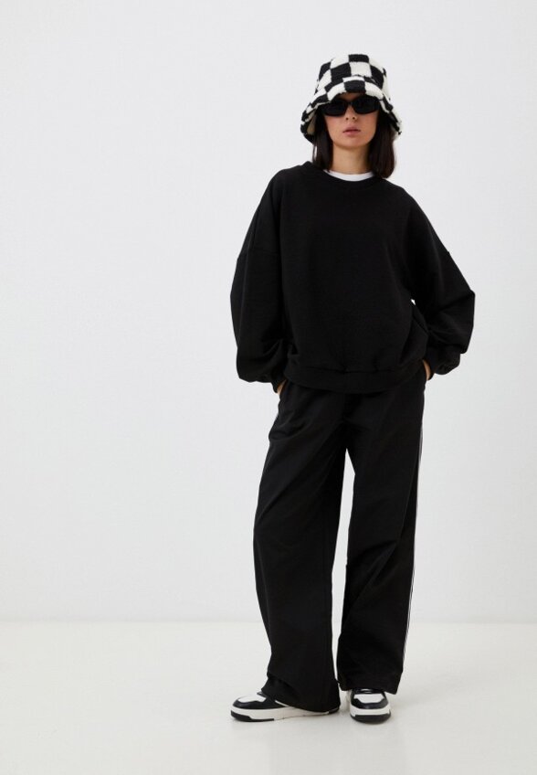 Свитшот Bad Queen