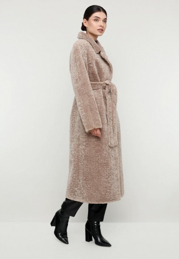 Пальто меховое Alef