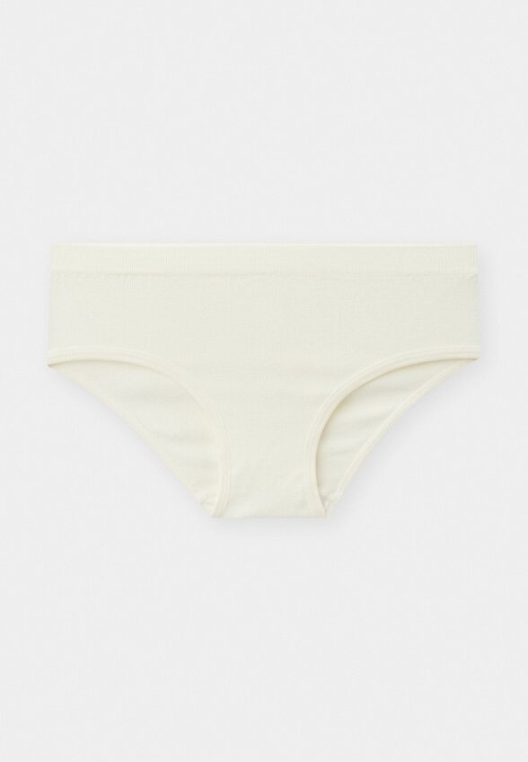 Бюстгальтер и трусы Sela