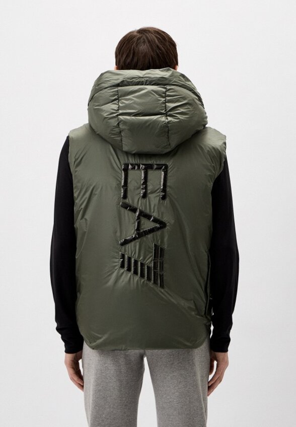 Жилет утепленный EA7