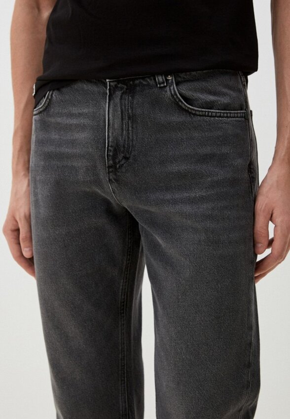 Джинсы Lacoste