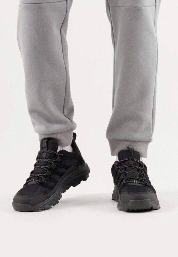 Кроссовки Baasploa