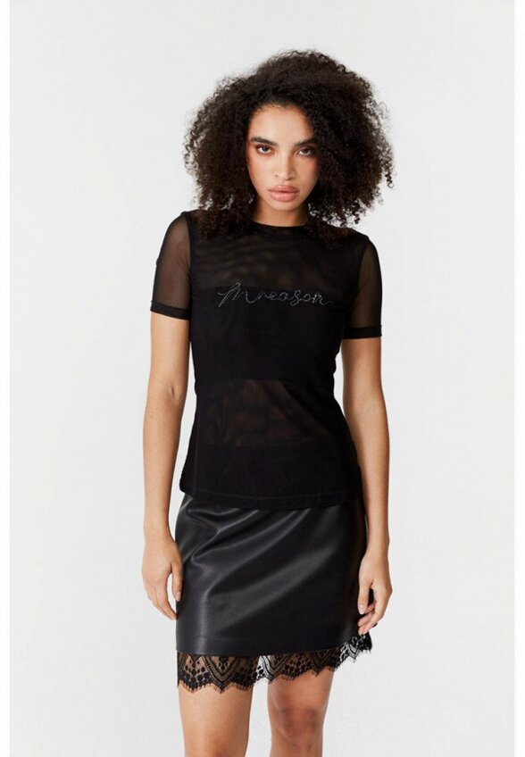 Футболка M.Reason