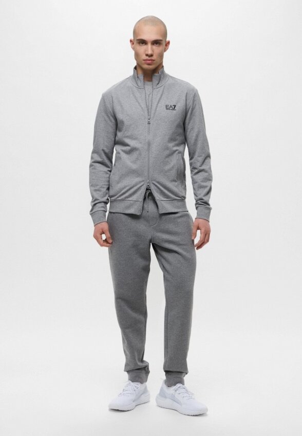 Олимпийка EA7