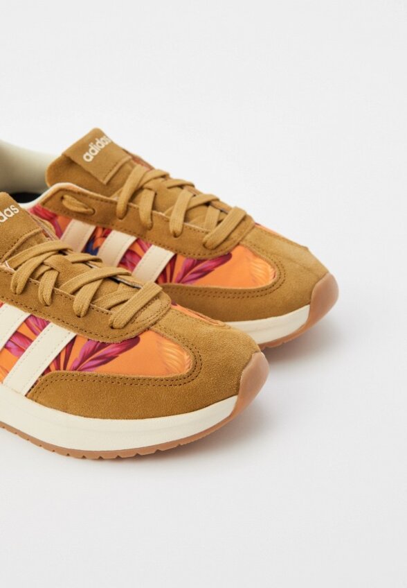 Кроссовки adidas