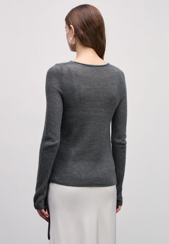 Джемпер Zarina