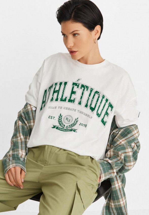 Футболка Neverlate