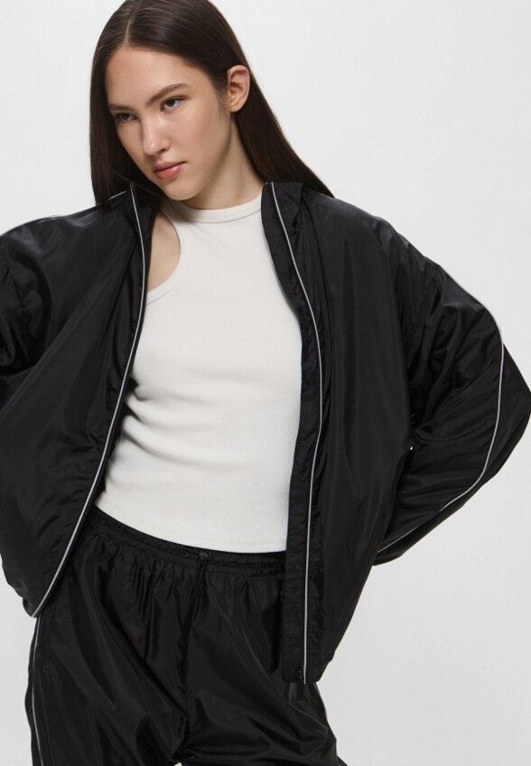 Ветровка Befree