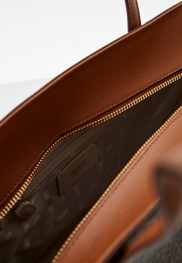 Сумка и брелок DKNY