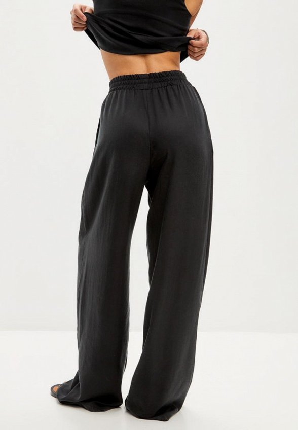 Брюки Suara Femme