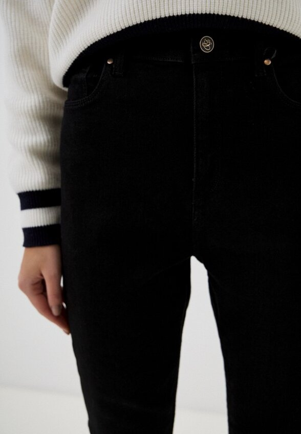 Джинсы Colin's