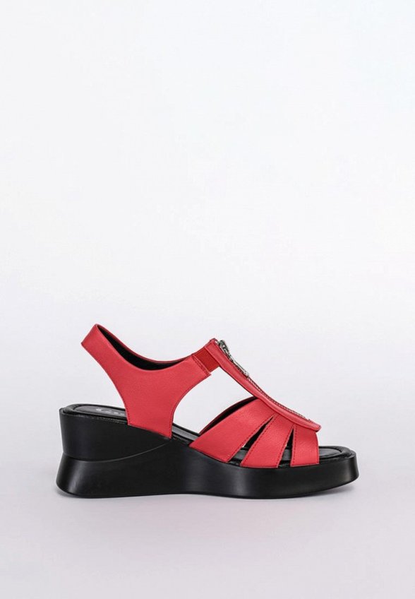 Босоножки Gut