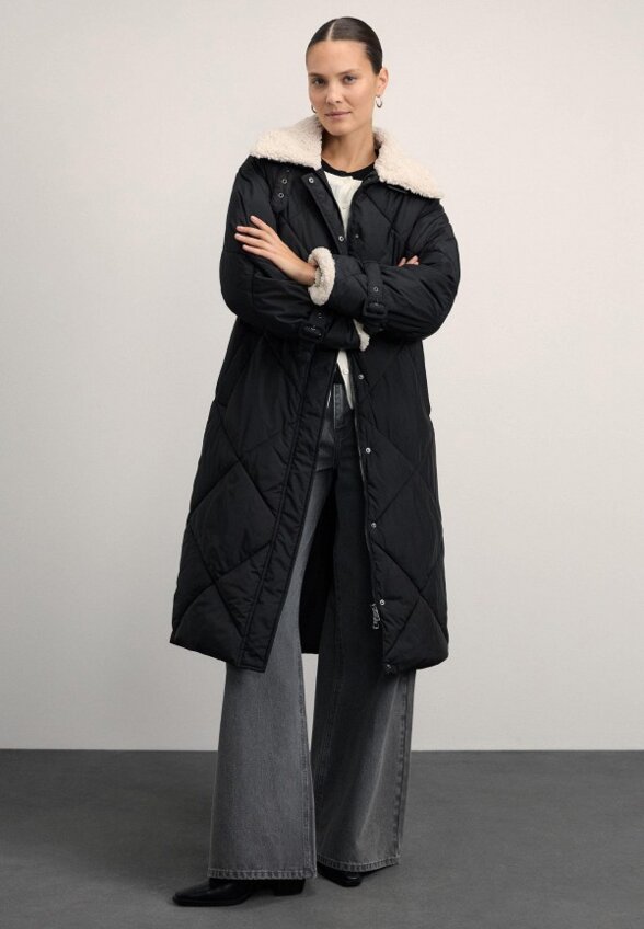 Пуховик Zarina