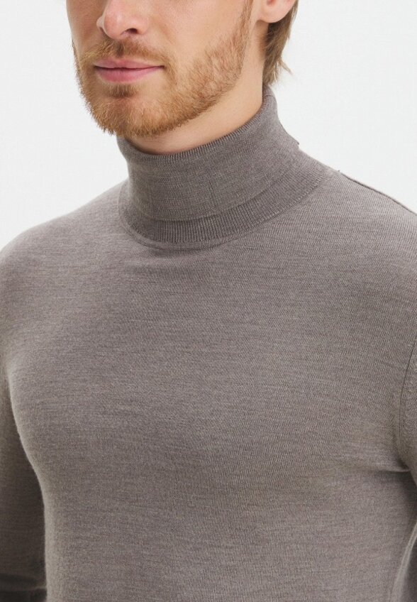 Водолазка Maison David