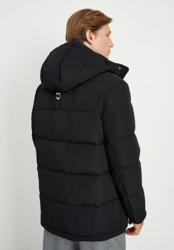 Пуховик Finn Flare