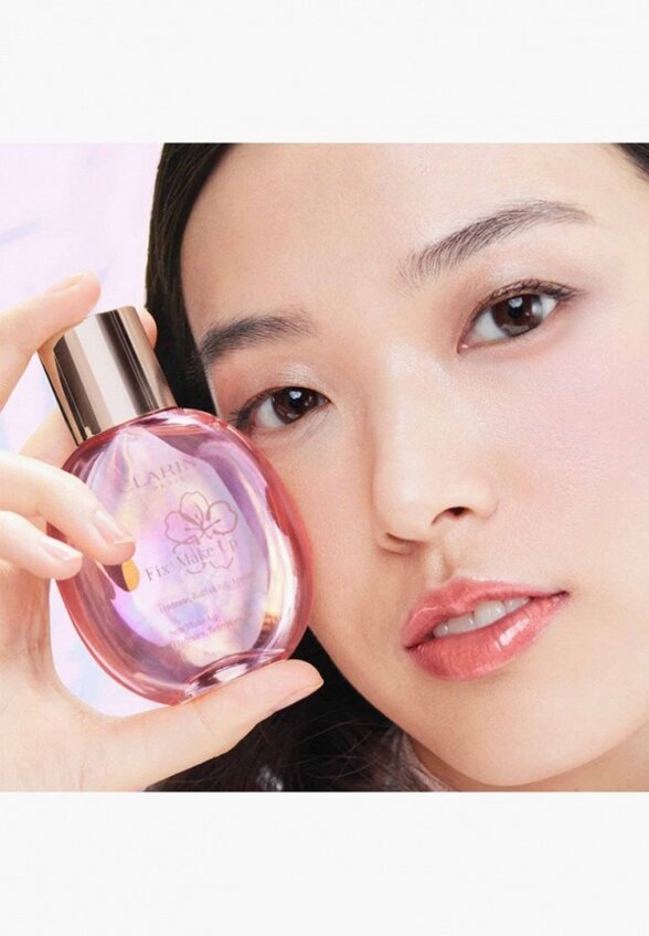 Спрей для фиксации макияжа Clarins