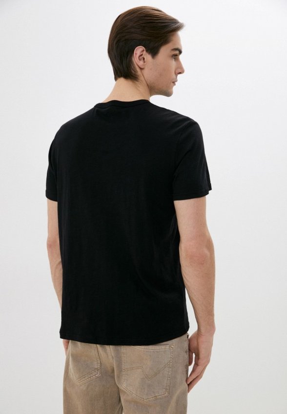 Футболка Colin's