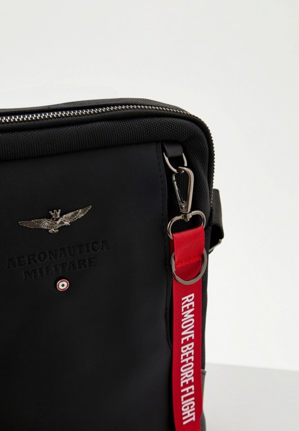 Сумка и брелок Aeronautica Militare