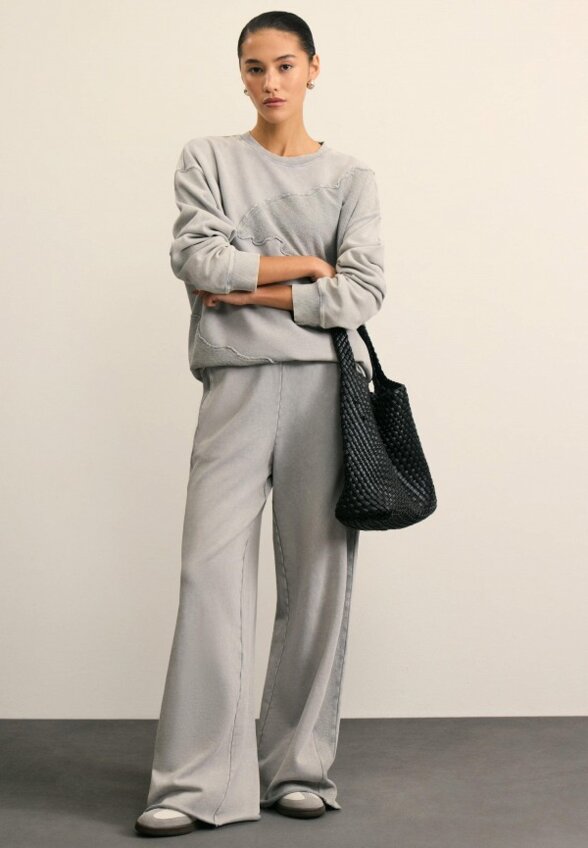 Свитшот Zarina