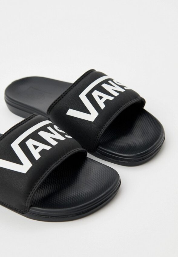 Сланцы Vans