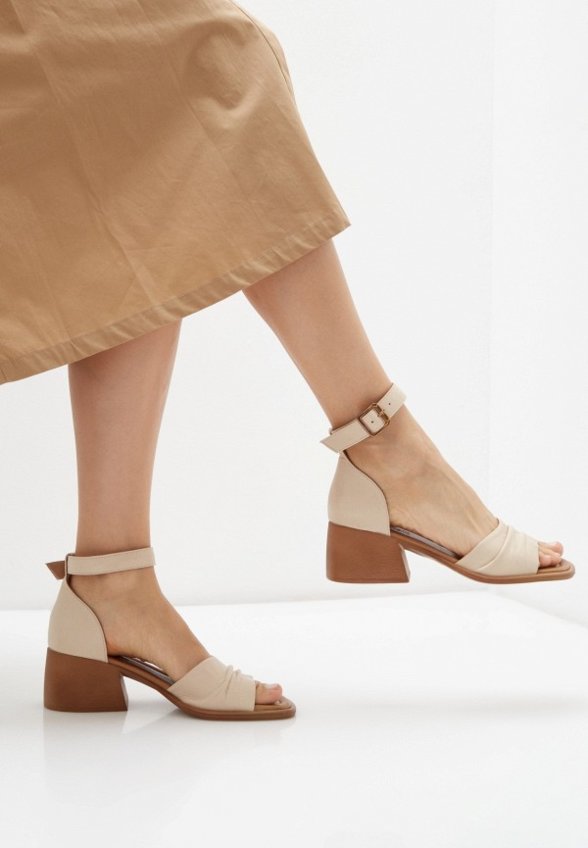 Босоножки Sbalo