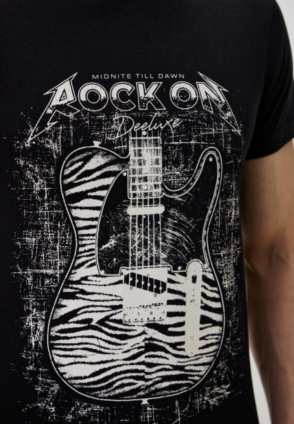 Футболка Deeluxe