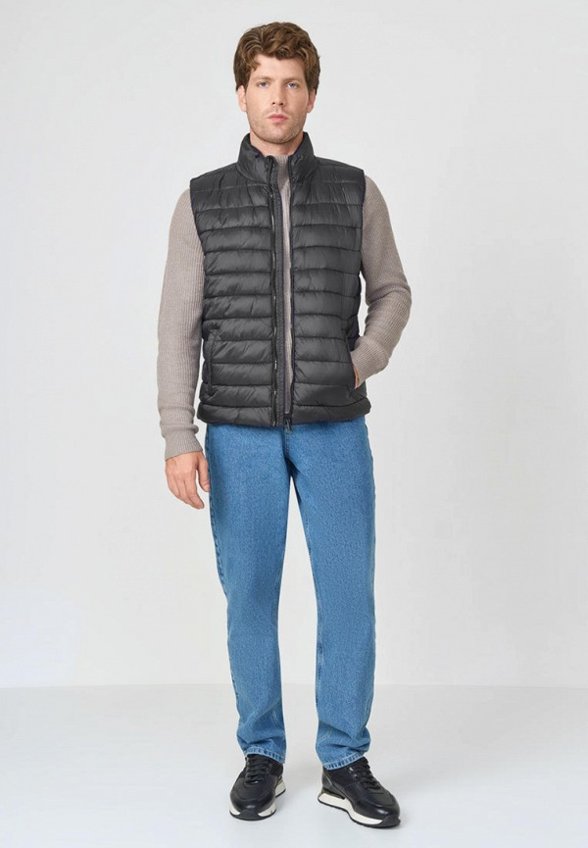 Жилет утепленный Baon