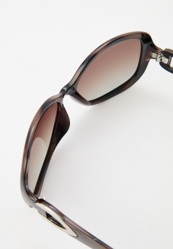 Очки солнцезащитные Labbra