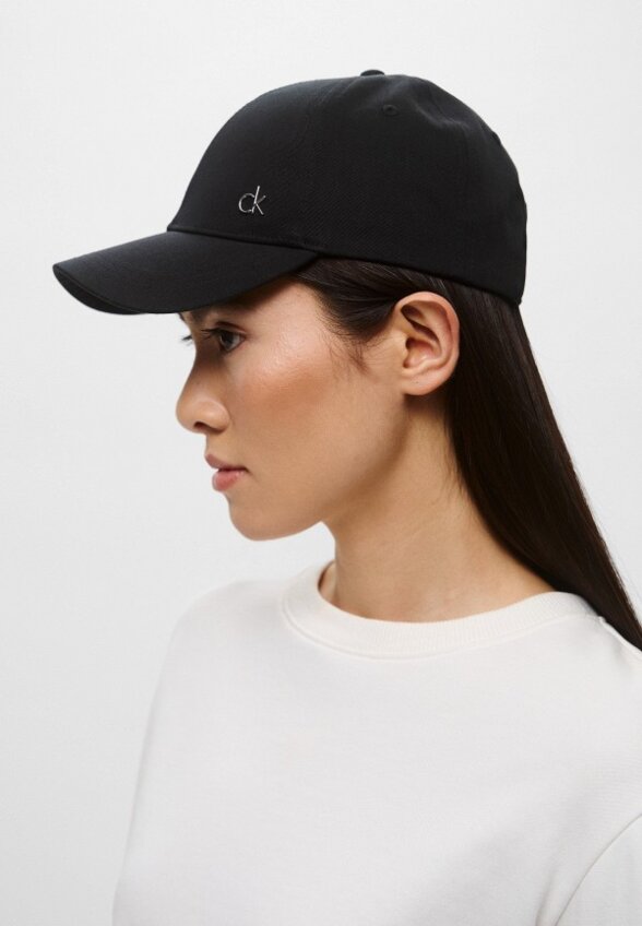 Бейсболка Calvin Klein